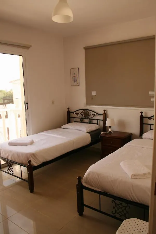 Nissi Villa Ayia Napa 0*,